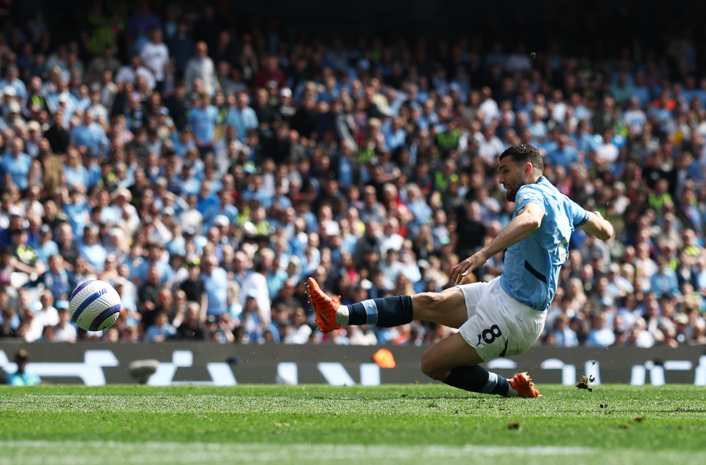 包含德甲球队战平英超豪门，信心倍增的词条